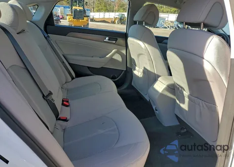 2015 Hyundai Sonata Sport z USA, uszkodzony, nr VIN 5NPE34AF6FH090600